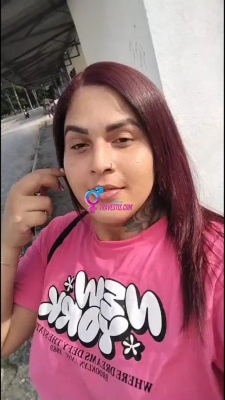Aline Yara